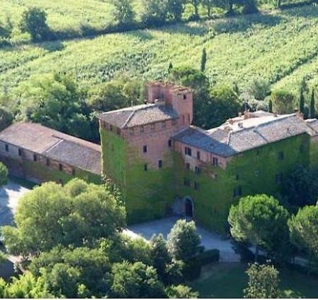 Castello Di San Fabiano Guest House Monteroni dʼArbia Buitenkant foto